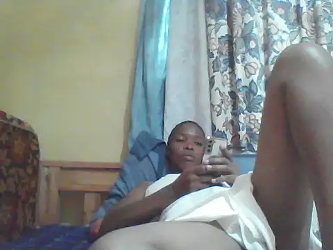 Snapshot of Smillie_prety chatting on July 16, 1:41 pm Smillie prety online show from July 16, 1:41 pm