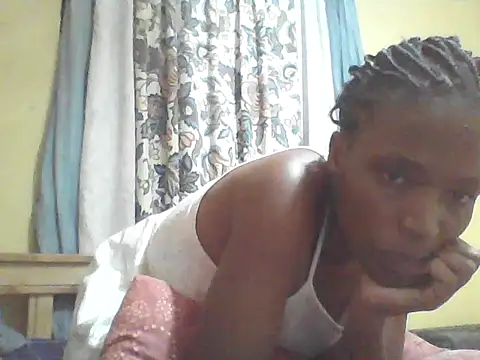 Snapshot of Smillie_prety chatting on July 9, 5:34 pm Smillie prety online show from July 9, 5:34 pm