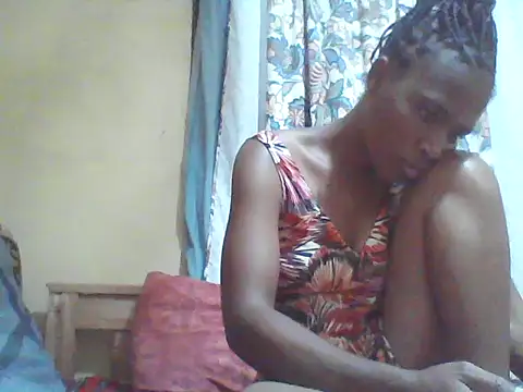 Snapshot of Smillie_prety chatting on July 3, 5:52 pm Smillie prety online show from July 3, 5:52 pm