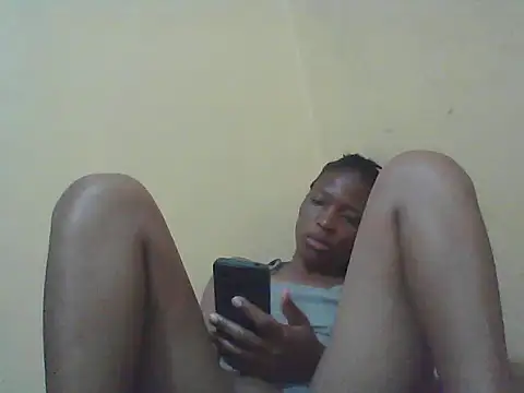 Snapshot of Smillie_prety chatting on November 12, 3:32 am Smillie prety online show from November 12, 3:32 am