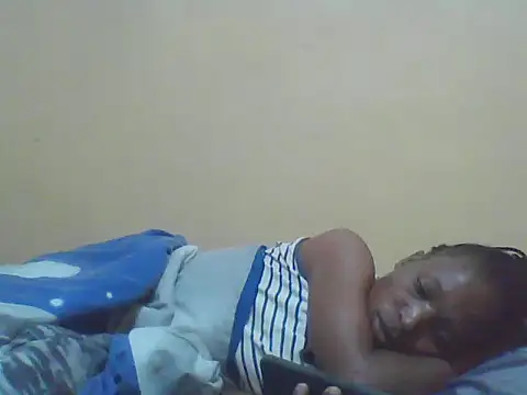 Snapshot of Smillie_prety chatting on November 17, 3:43 am Smillie prety online show from November 17, 3:43 am