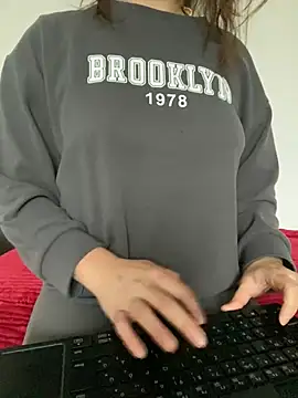 AlisaaRose online show from February 25, 3:09 pm