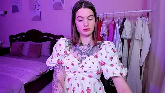 Snapshot of NikkieKatty chatting on January 15, 11:08 pm NikkieKatty online show from January 15, 11:08 pm