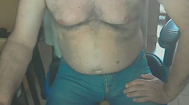 Snapshot of angelgarcia269 chatting on March 2, 11:30 am angelgarcia269 online show from March 2, 11:30 am