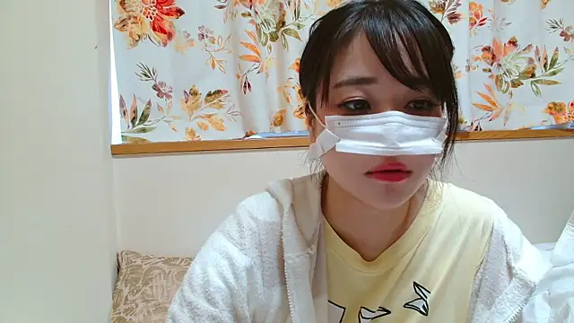 liliyRiSAcha-n online show from April 23, 7:26 am