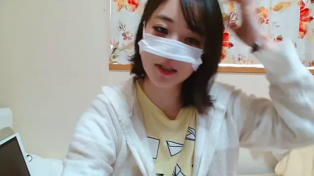 Snapshot of liliyRiSAcha-n chatting on February 26, 6:46 am liliyRiSAcha-n online show from February 26, 6:46 am