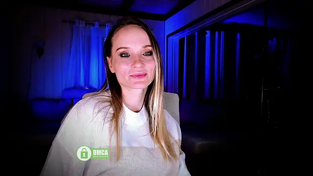 Snapshot of Louise-dance chatting on January 25, 1:43 am Louise-dance online show from January 25, 1:43 am