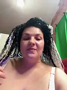 Snapshot of Taisia_W chatting on February 14, 4:20 pm Taisia W online show from February 14, 4:20 pm