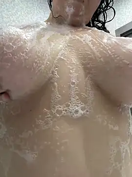 Snapshot of Taisia_W chatting on February 27, 5:51 am Taisia W online show from February 27, 5:51 am