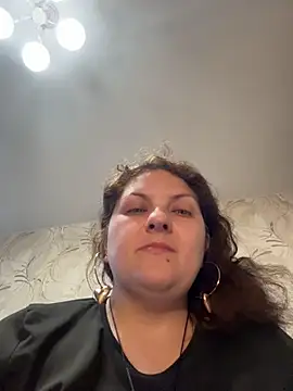 Taisia W online show from May 10, 4:31 pm