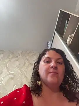 Snapshot of Taisia_W chatting on July 16, 6:43 am Taisia W online show from July 16, 6:43 am