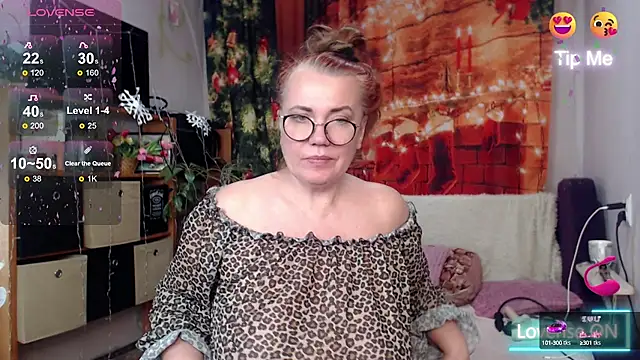 Snapshot of your_space chatting on February 12, 2:32 pm your space online show from February 12, 2:32 pm