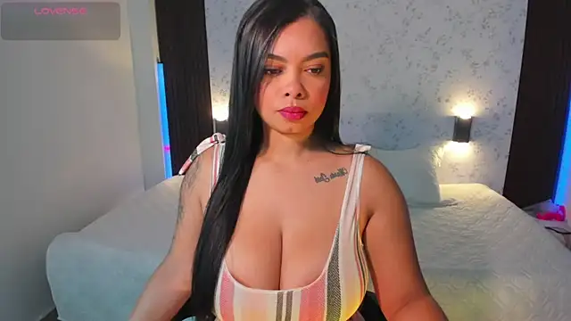 Snapshot of MartinaBianchi chatting on September 11, 11:21 am MartinaBianchi online show from September 11, 11:21 am