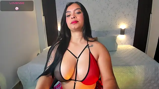 Snapshot of MartinaBianchi chatting on October 17, 2:15 am MartinaBianchi online show from October 17, 2:15 am