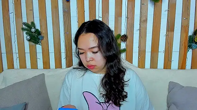 Kris top Lee online show from December 15, 1:57 am