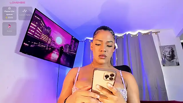 Fenty XX online show from July 18, 10:07 pm
