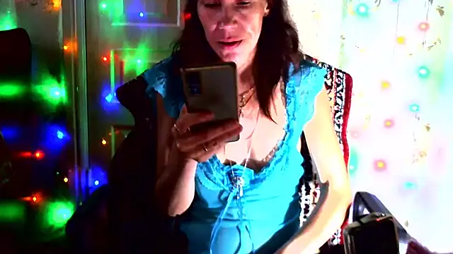Snapshot of Ladywinter chatting on June 15, 3:44 pm Ladywinter online show from June 15, 3:44 pm