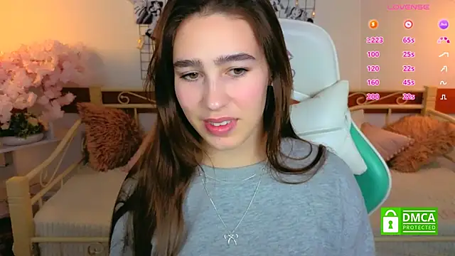  Eliizabeth  online show from March 3, 10:17 pm