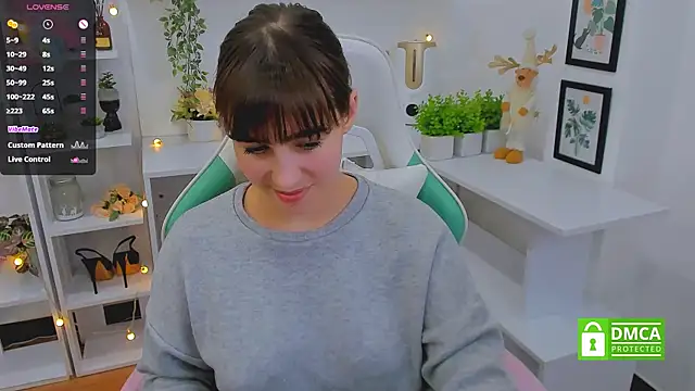  Eliizabeth  online show from March 22, 4:14 am