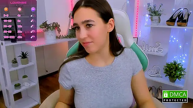  Eliizabeth  online show from January 9, 9:44 pm