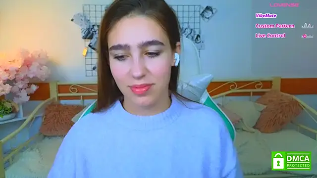  Eliizabeth  online show from April 1, 11:34 pm