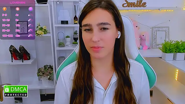  Eliizabeth  online show from September 10, 9:25 pm
