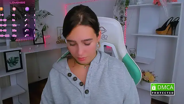  Eliizabeth  online show from October 31, 10:27 pm