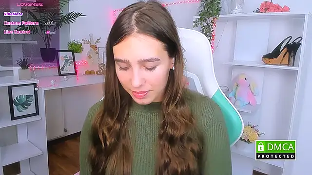  Eliizabeth  online show from November 3, 9:18 pm