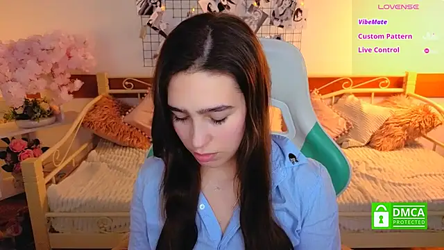  Eliizabeth  online show from February 19, 10:40 pm