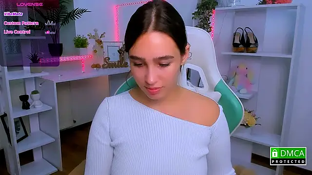  Eliizabeth  online show from November 26, 9:15 pm