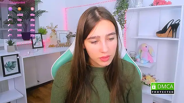  Eliizabeth  online show from November 2, 9:31 pm