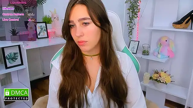  Eliizabeth  online show from October 25, 9:04 pm