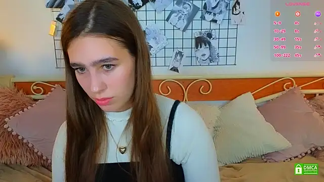  Eliizabeth  online show from April 10, 9:11 pm