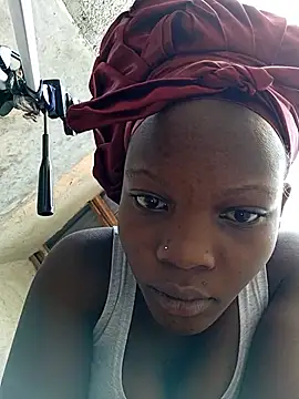 Snapshot of sweet_zara01 chatting on July 7, 5:32 am sweet zara01 online show from July 7, 5:32 am