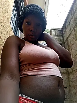 Snapshot of sweet_zara01 chatting on April 22, 11:17 am sweet zara01 online show from April 22, 11:17 am