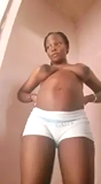 Snapshot of sweet_zara01 chatting on February 7, 4:37 am sweet zara01 online show from February 7, 4:37 am