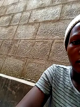 Snapshot of sweet_zara01 chatting on January 11, 9:49 am sweet zara01 online show from January 11, 9:49 am