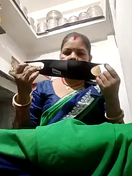 Riyaa-Devi online show from December 6, 4:22 pm