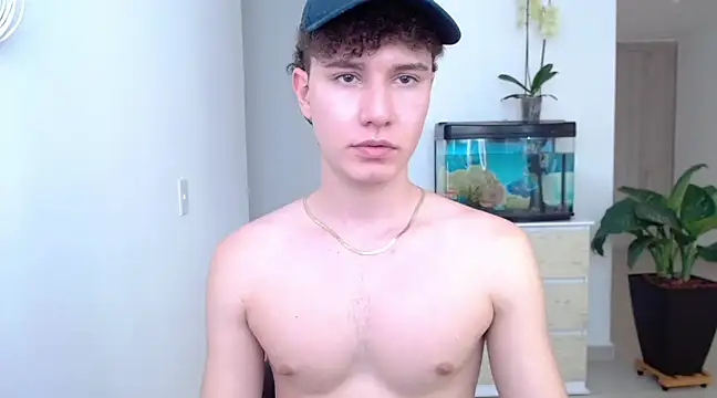 Snapshot of adrian_morelly chatting on December 7, 9:28 pm adrian morelly online show from December 7, 9:28 pm