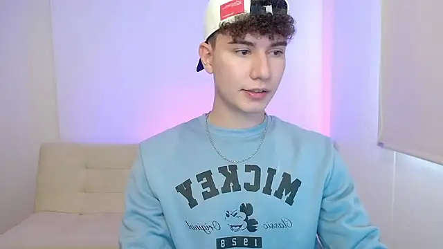 adrian morelly online show from April 30, 6:04 pm