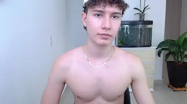 Snapshot of adrian_morelly chatting on December 13, 6:59 pm adrian morelly online show from December 13, 6:59 pm