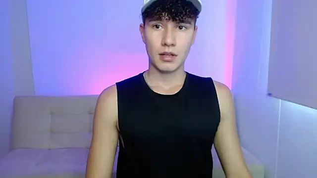 adrian morelly online show from March 8, 6:22 pm