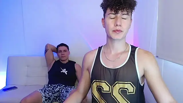 adrian morelly online show from November 30, 7:03 pm