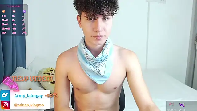 Snapshot of adrian_morelly chatting on October 4, 7:37 pm adrian morelly online show from October 4, 7:37 pm
