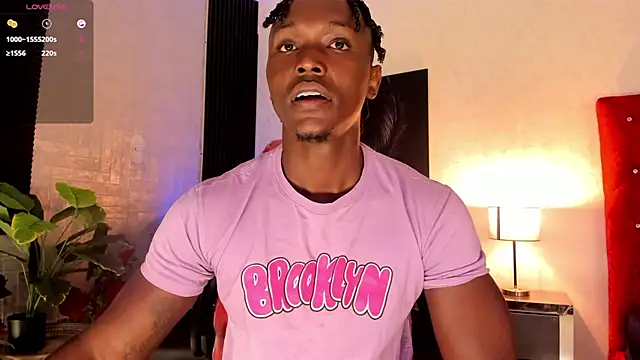 DannSmmith online show from October 31, 4:42 am