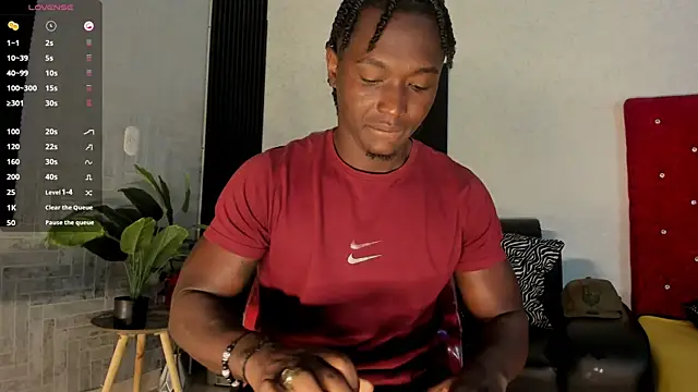 DannSmmith online show from December 5, 11:20 am