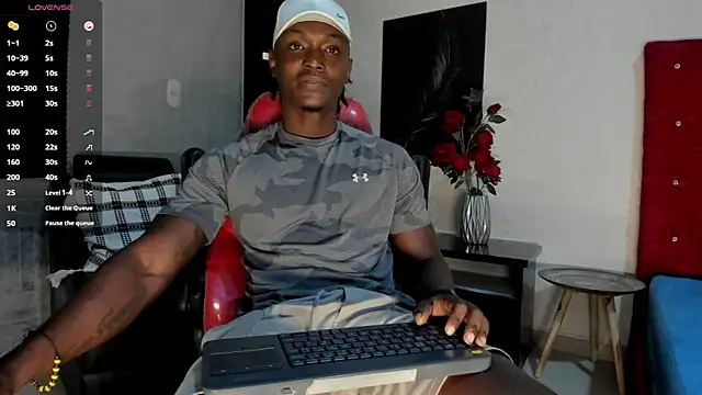 DannSmmith online show from March 29, 6:59 am