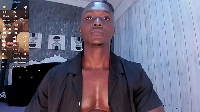 DannSmmith online show from November 13, 2:54 pm