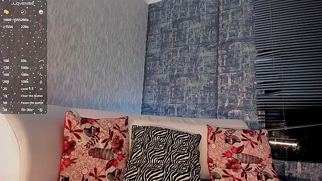 DannSmmith online show from December 19, 9:00 am