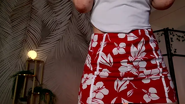 Marie Diaze online show from April 17, 8:39 am